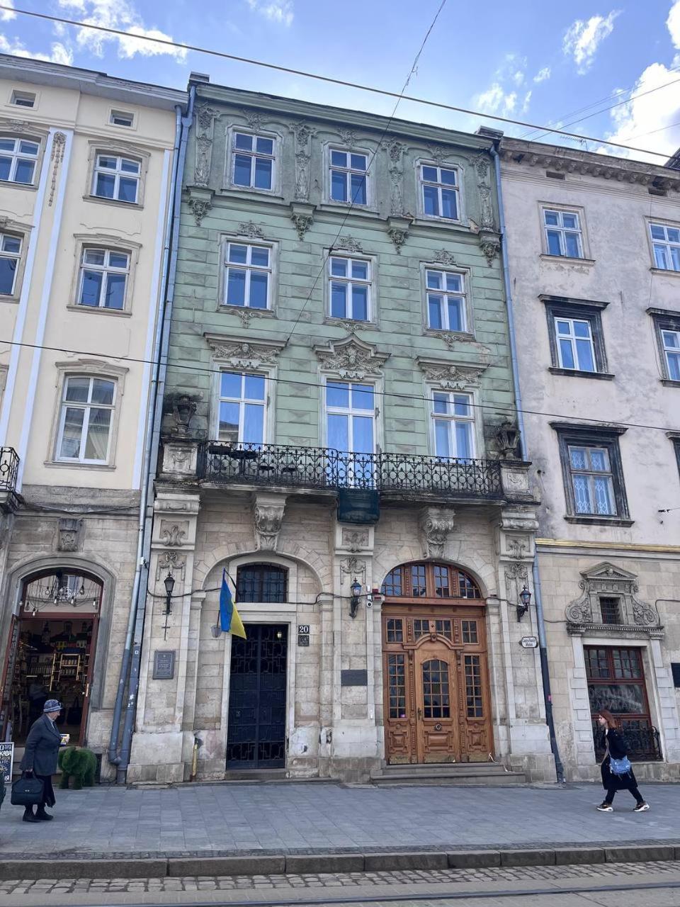 Апартаменти На Площі Ринок, 20 Lviv Exterior photo